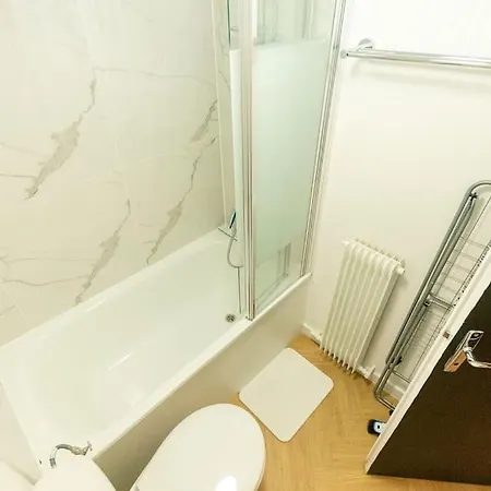 Apartment Le Cabinet De Curiosite - La Bonne Marienne *